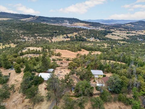 Tiny photo for 7065 Monte Vista Court, Eagle Point, OR 97524 (MLS # 220223829)