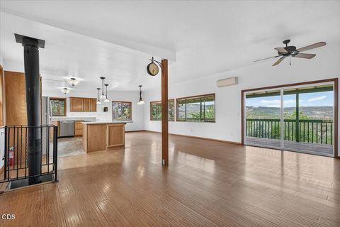 Tiny photo for 7065 Monte Vista Court, Eagle Point, OR 97524 (MLS # 220223829)