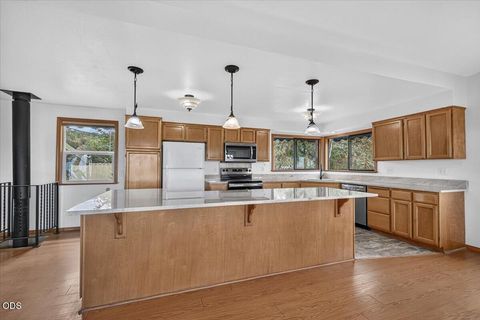 Tiny photo for 7065 Monte Vista Court, Eagle Point, OR 97524 (MLS # 220223829)