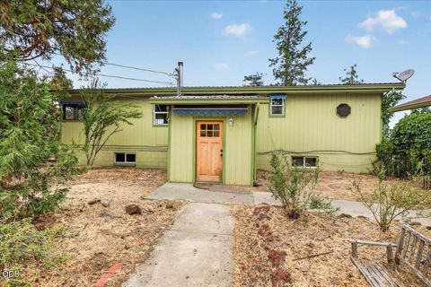 Tiny photo for 7065 Monte Vista Court, Eagle Point, OR 97524 (MLS # 220223829)