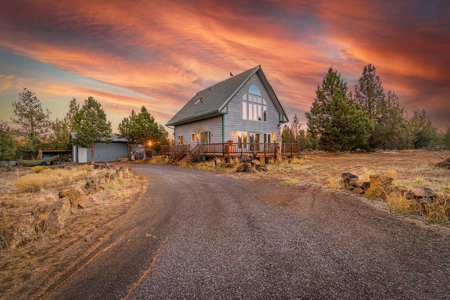 Beautiful Viceroy ''Kit'' home in Bend! This home features a large living space, natural light, and vaulted ceilings. 20 minutes from Old Mill District and 30 minutes from Sunriver Resort! Sitting on 3.32 acres with a dog run, deck, shop, and carport. Enjoy the wildlife in your own front yard!