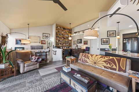 Tiny photo for 370 S Pine Meadow Street, Sisters, OR 97759 (MLS # 220219438)