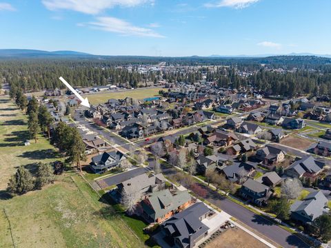 Tiny photo for 370 S Pine Meadow Street, Sisters, OR 97759 (MLS # 220219438)