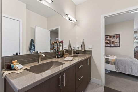 Tiny photo for 370 S Pine Meadow Street, Sisters, OR 97759 (MLS # 220219438)