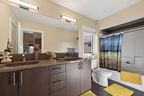 Tiny photo for 370 S Pine Meadow Street, Sisters, OR 97759 (MLS # 220219438)