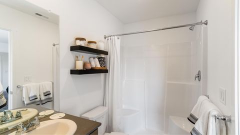 Tiny photo for 1088 NE Cobbleridge Loop NE, Prineville, OR 97754 (MLS # 220219391)