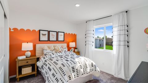 Tiny photo for 1088 NE Cobbleridge Loop NE, Prineville, OR 97754 (MLS # 220219391)