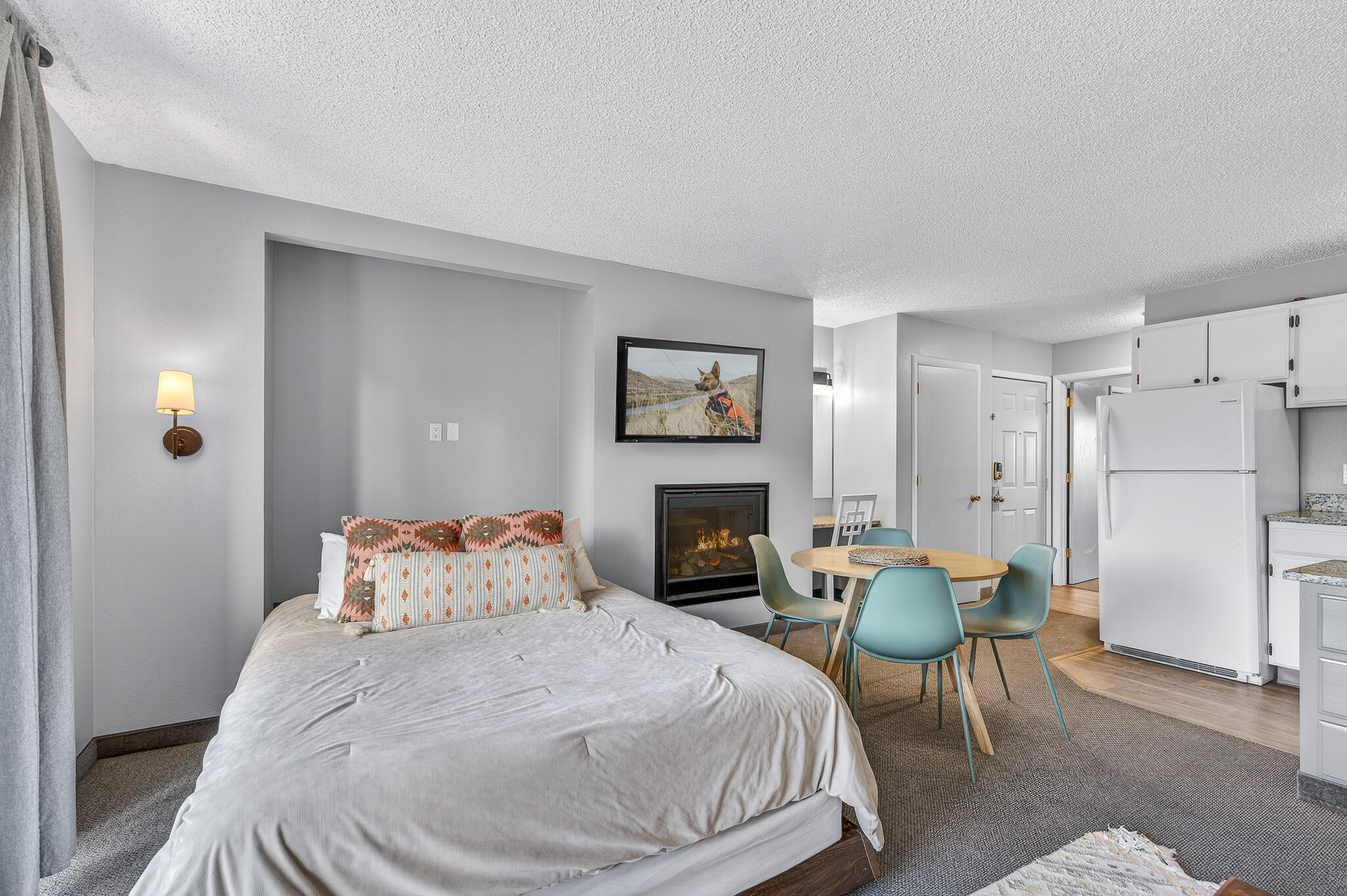 1565 NW Wall Street 327-328