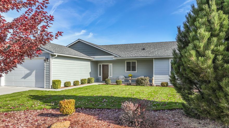 Pride of ownership shines throughout this beautifully maintained 3-bedroom, 2-bath, 1,586 sq ft home! The open floor plan features a spacious living and dining area filled
with natural light, vaulted ceilings, and rich flooring that adds warmth and style. The kitchen flows easily for entertaining or cozy nights in. The primary suite includes a
large walk-in closet and dual-sink vanity with granite countertops. Enjoy outdoor living on the covered patio overlooking the landscaped, fully fenced backyard —
complete with a separate fenced area perfect for pets. A welcoming front porch, manicured yard, and quiet neighborhood setting make this move-in-ready home a true
gem. Conveniently located near parks, schools, and shopping. Immaculate, inviting, and ready for its next owner to love!  Close to Haystack Reservoir and Lake Billy Chinook.