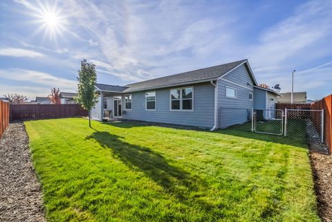 Tiny photo for 284 Timothy Drive, Culver, OR 97734 (MLS # 220211133)