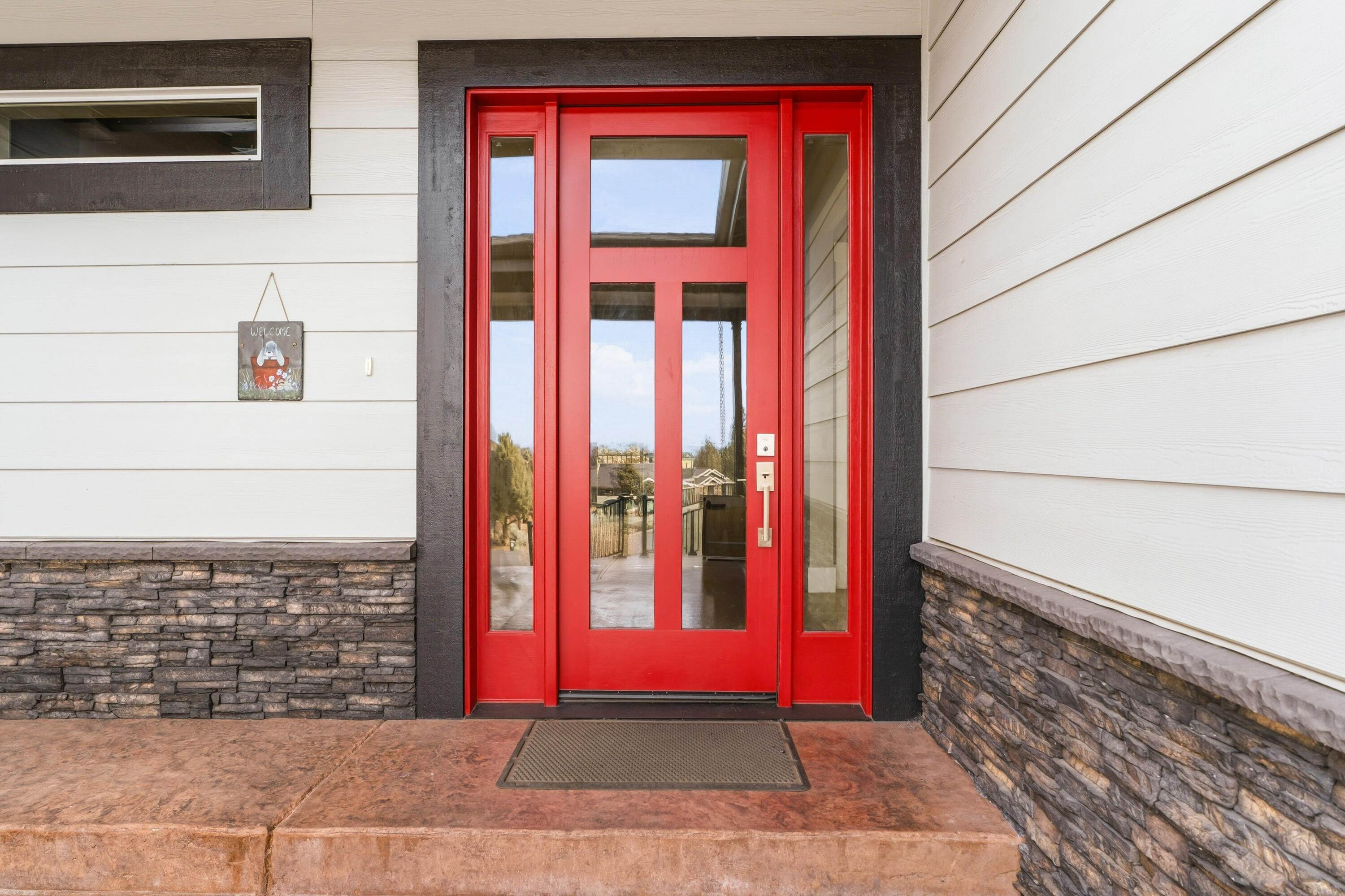 1203 Highland View Loop