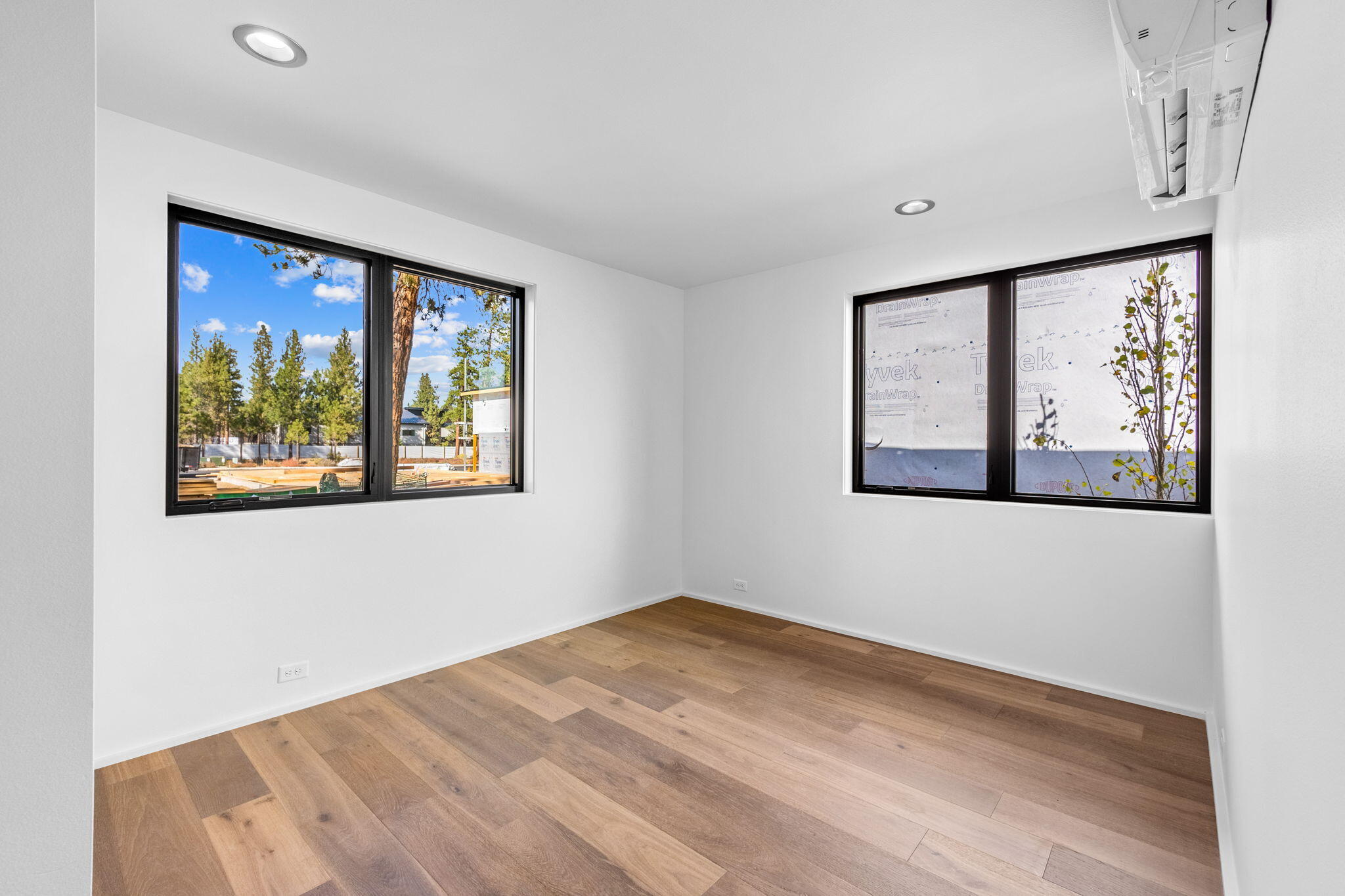 Sisters Woodlands - Residential