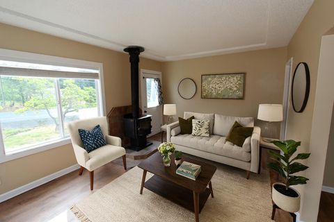 Tiny photo for 2868 Woodland Park Road, Grants Pass, OR 97527 (MLS # 220216869)