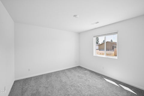 Tiny photo for 16664 Memorial Lane LN, La Pine, OR 97739 (MLS # 220228063)