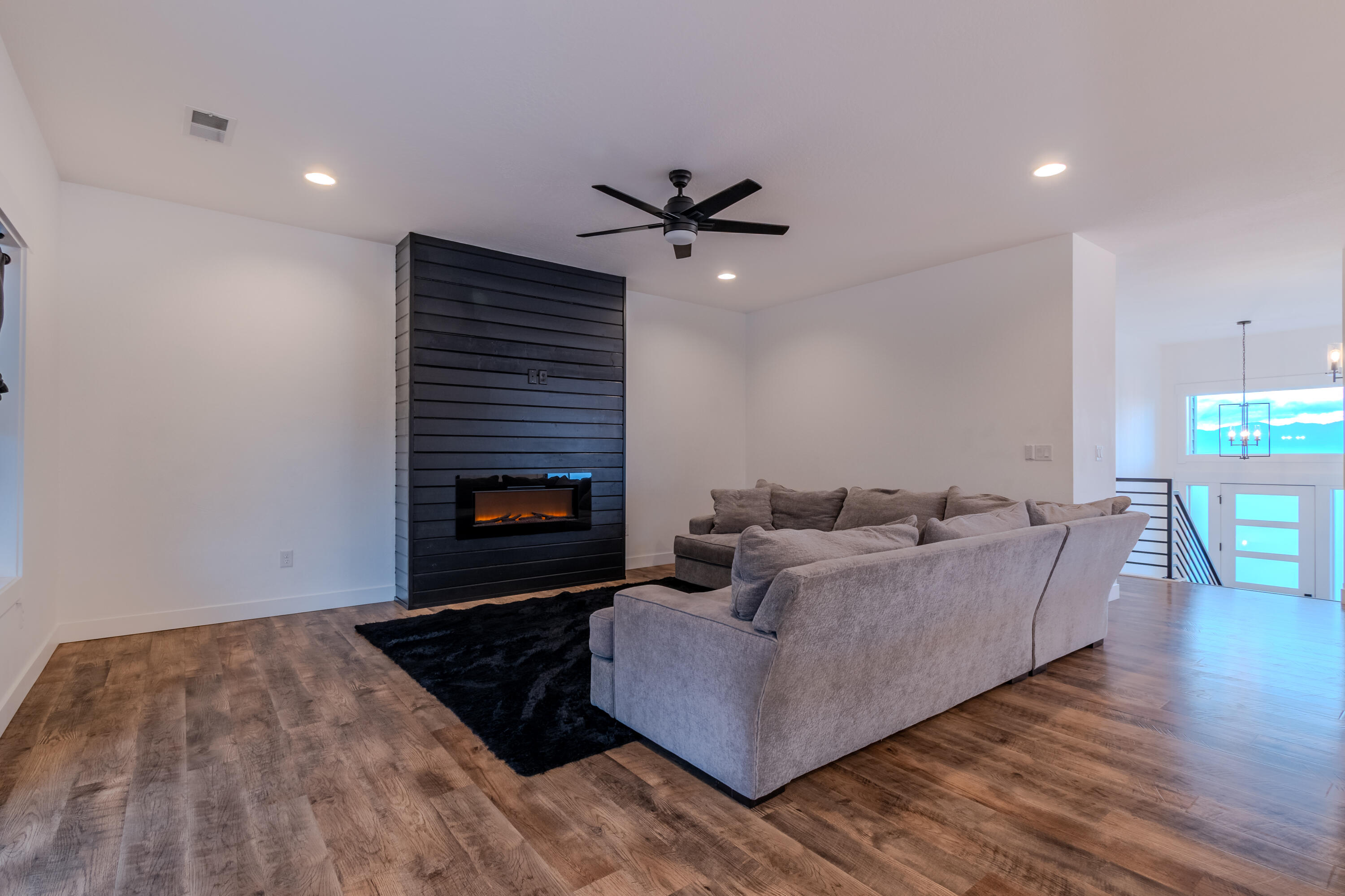 Bella Vista Heights Phases 1 & 2 - Residential