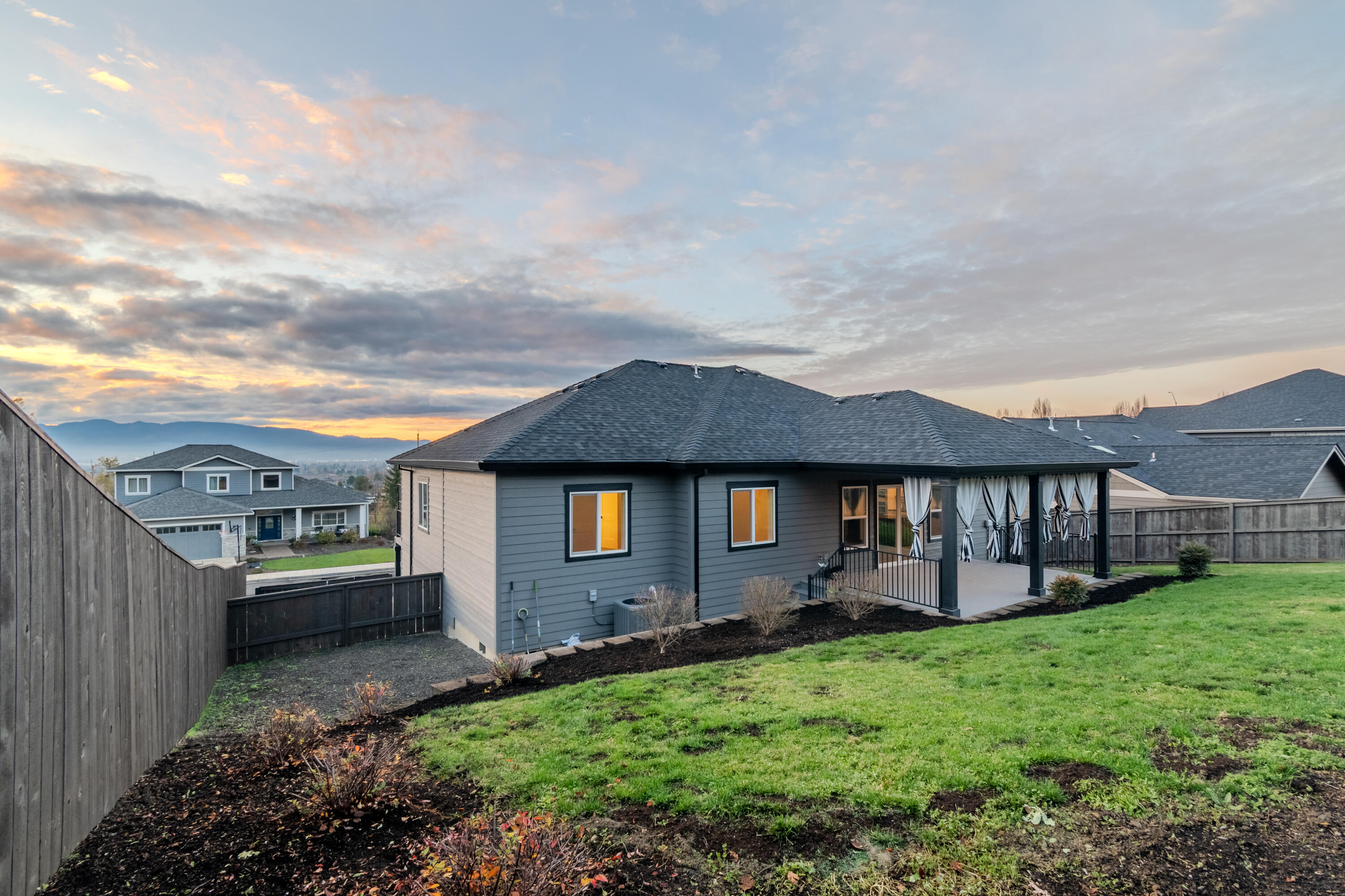 Bella Vista Heights Phases 1 & 2 - Residential