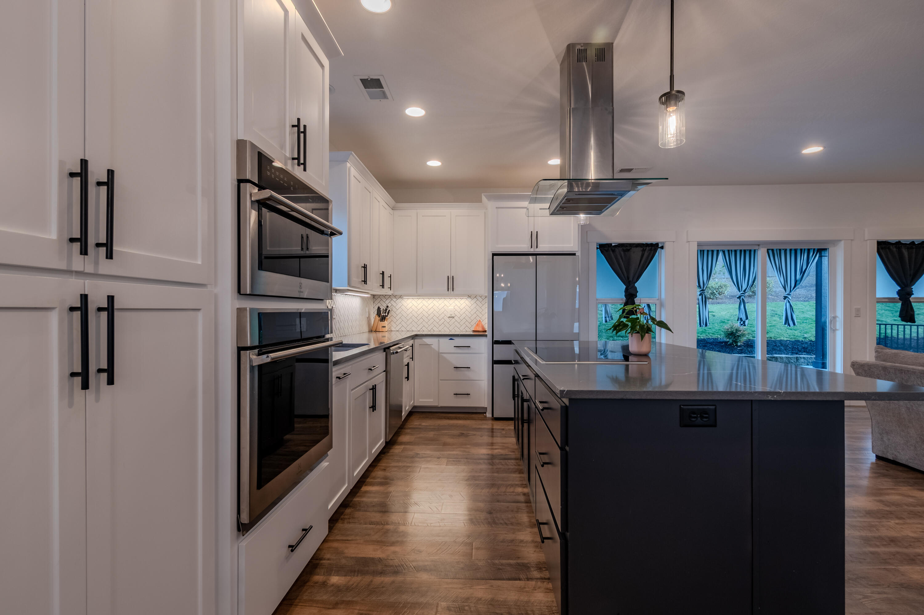 Bella Vista Heights Phases 1 & 2 - Residential