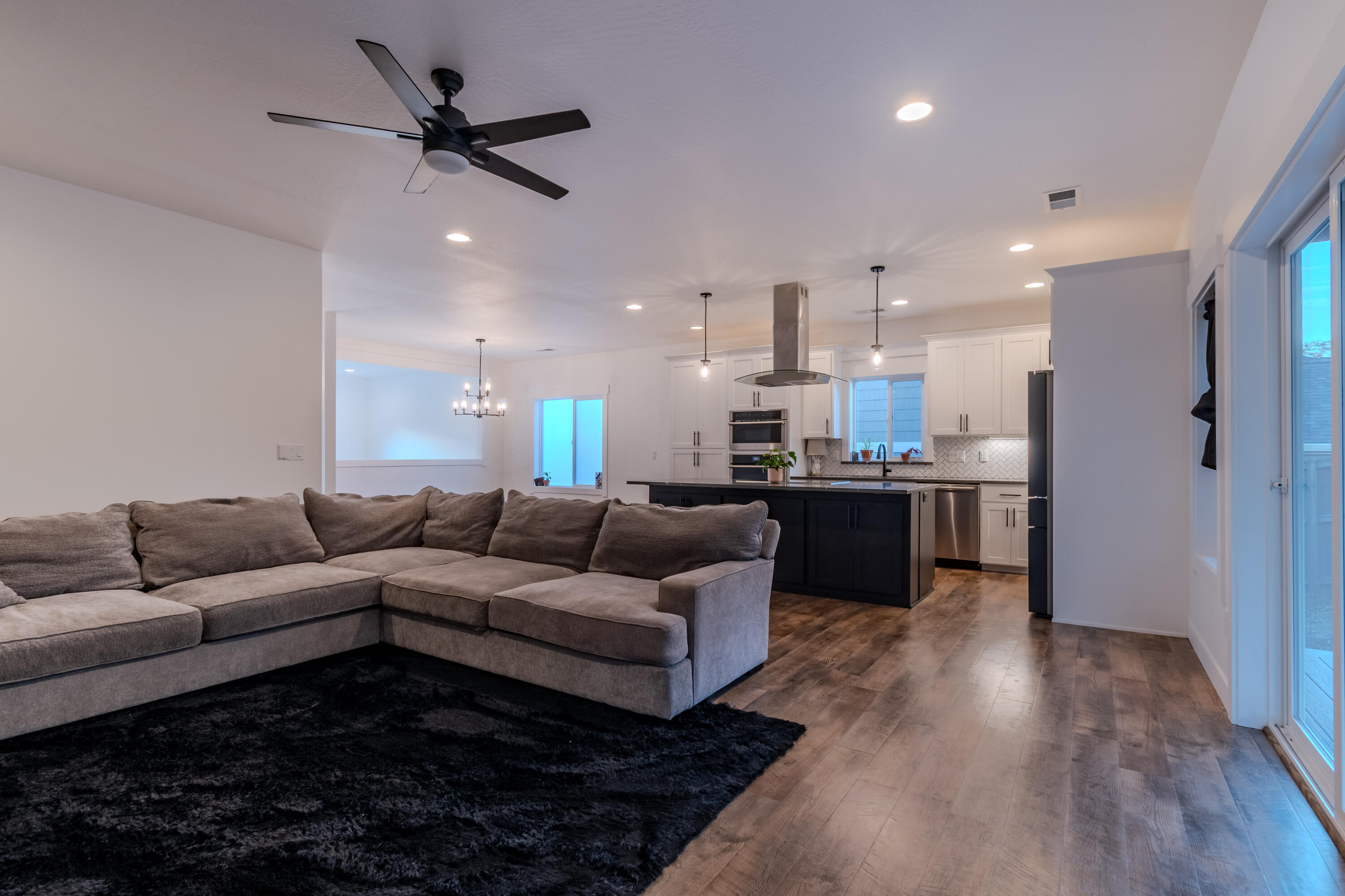 Bella Vista Heights Phases 1 & 2 - Residential