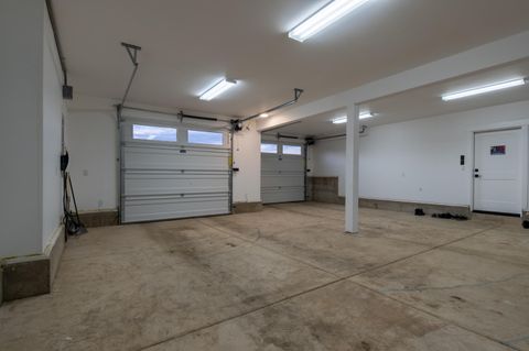 Tiny photo for 531 W La Strada Circle, Medford, OR 97504 (MLS # 220212404)