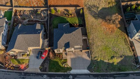 Tiny photo for 531 W La Strada Circle, Medford, OR 97504 (MLS # 220212404)