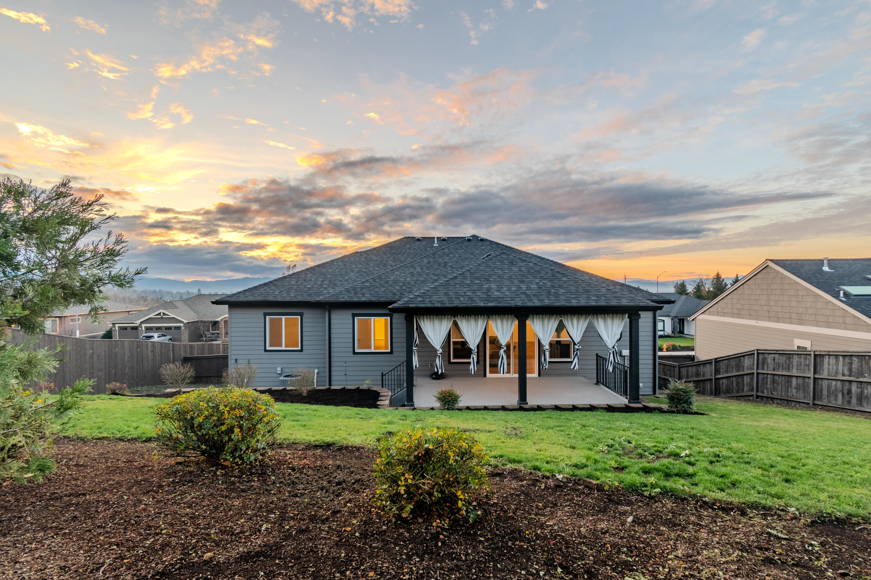 Bella Vista Heights Phases 1 & 2 - Residential