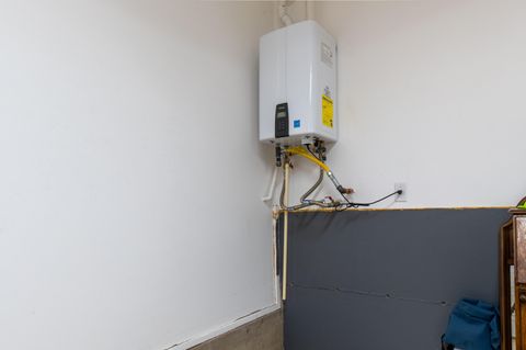 Tiny photo for 531 W La Strada Circle, Medford, OR 97504 (MLS # 220212404)