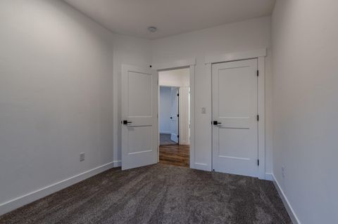 Tiny photo for 531 W La Strada Circle, Medford, OR 97504 (MLS # 220212404)