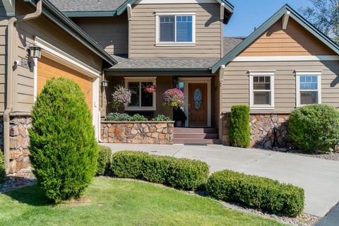Tiny photo for 61416 Cougar Trail, Bend, OR 97701 (MLS # 220210435)