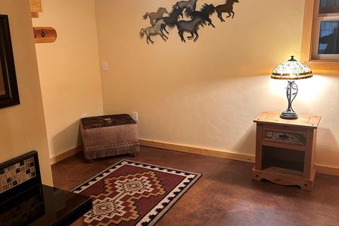 Tiny photo for 61416 Cougar Trail, Bend, OR 97701 (MLS # 220210435)