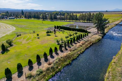 Tiny photo for 61416 Cougar Trail, Bend, OR 97701 (MLS # 220210435)