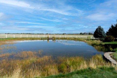 Tiny photo for 61416 Cougar Trail, Bend, OR 97701 (MLS # 220210435)