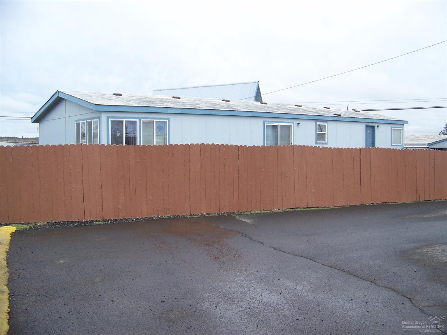 CLAJ - Commercial Sale