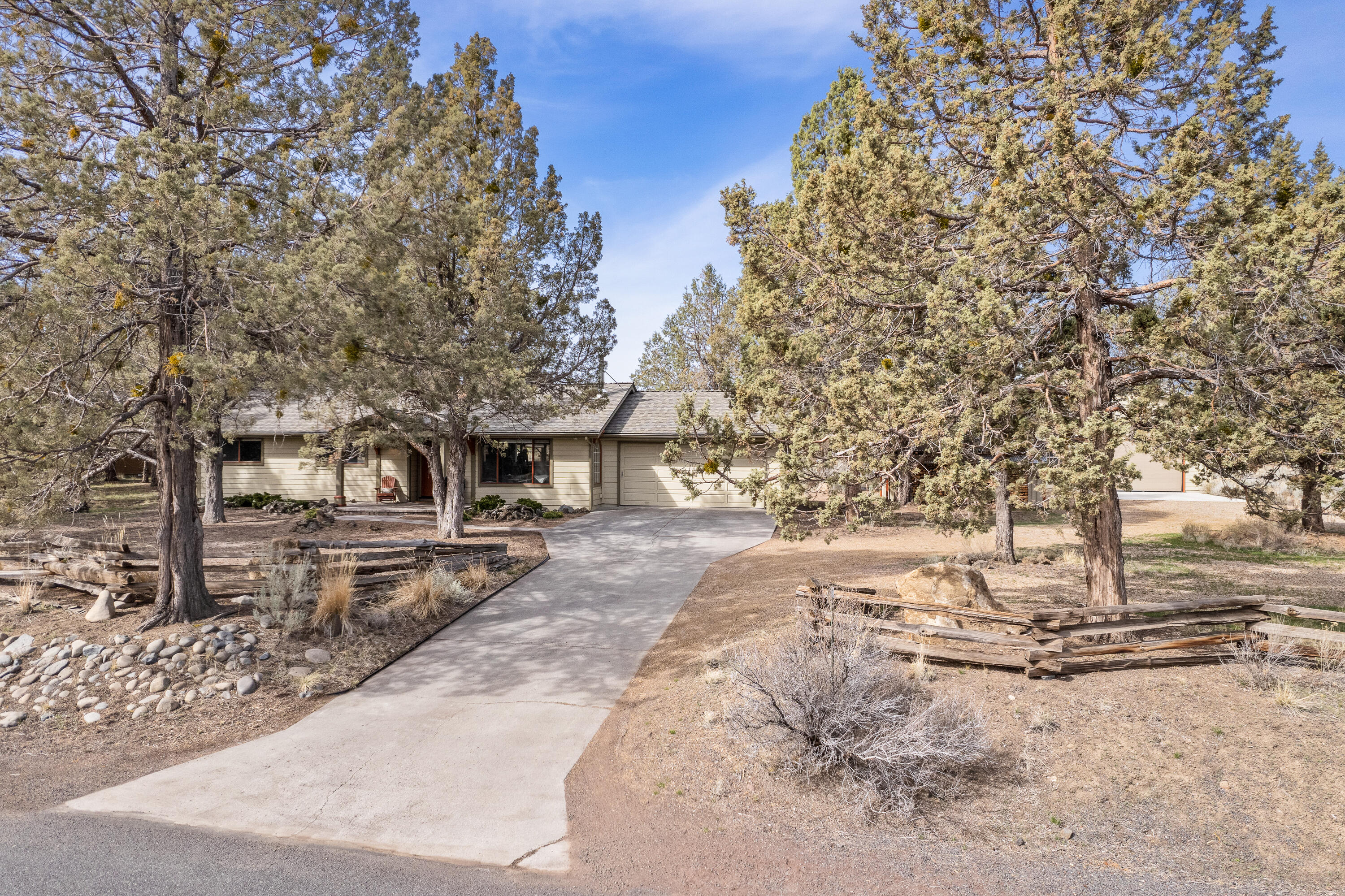 Tumalo Rim - Residential