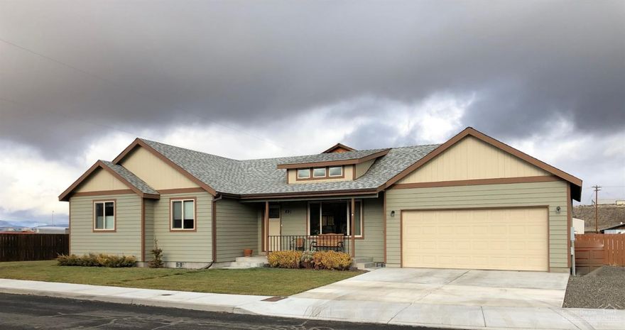 This home has been meticulously cared for. Great location, close to town and conveniences. 3 bedrooms and two baths with open living and a super nice kitchen, walk in closet, lots of storage, two car garage, storage shed, and laminate flooring throughout. Other upgrades include wider doors, accent walls, water softener, gas fireplace, custom cabinets, and gutters.