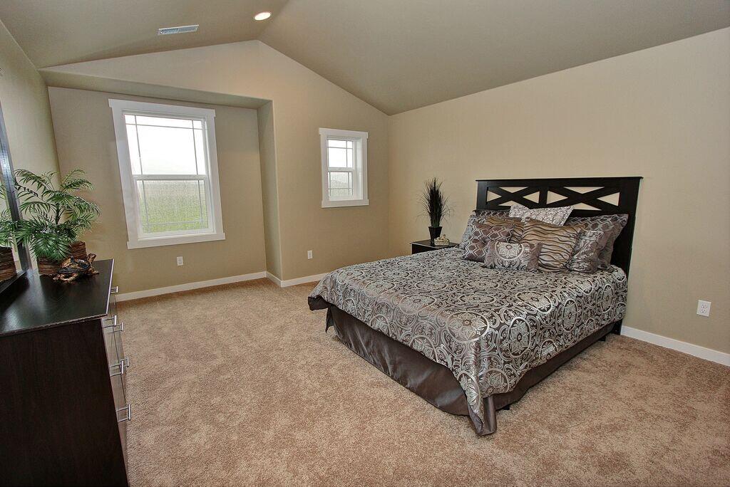 Mckenzie Meadow Vill - Residential