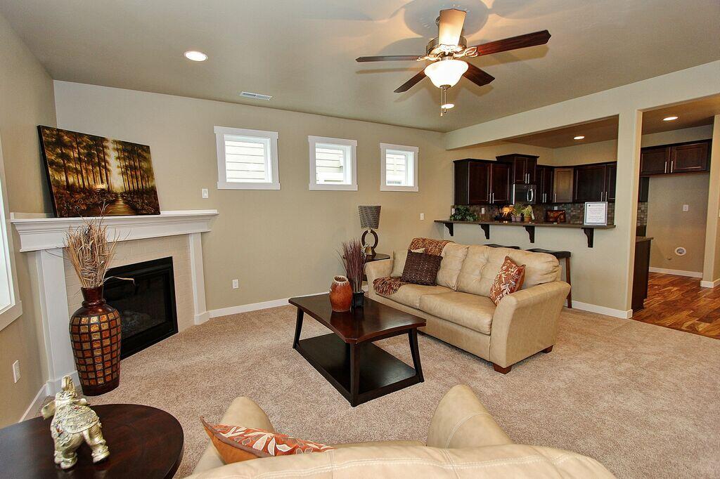 Mckenzie Meadow Vill - Residential