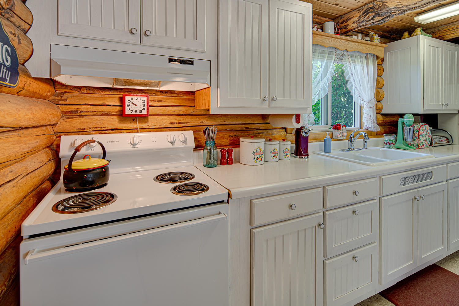 9 View Estate - Residential