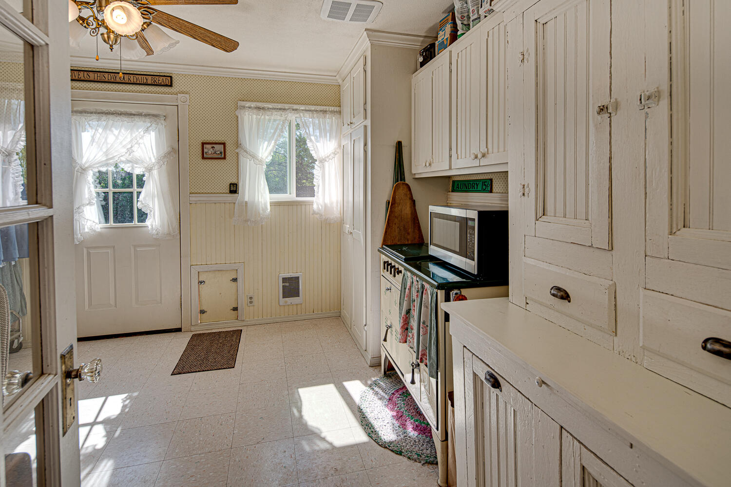 9 View Estate - Residential