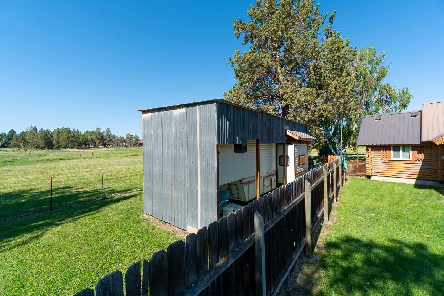 9 View Estate - Residential