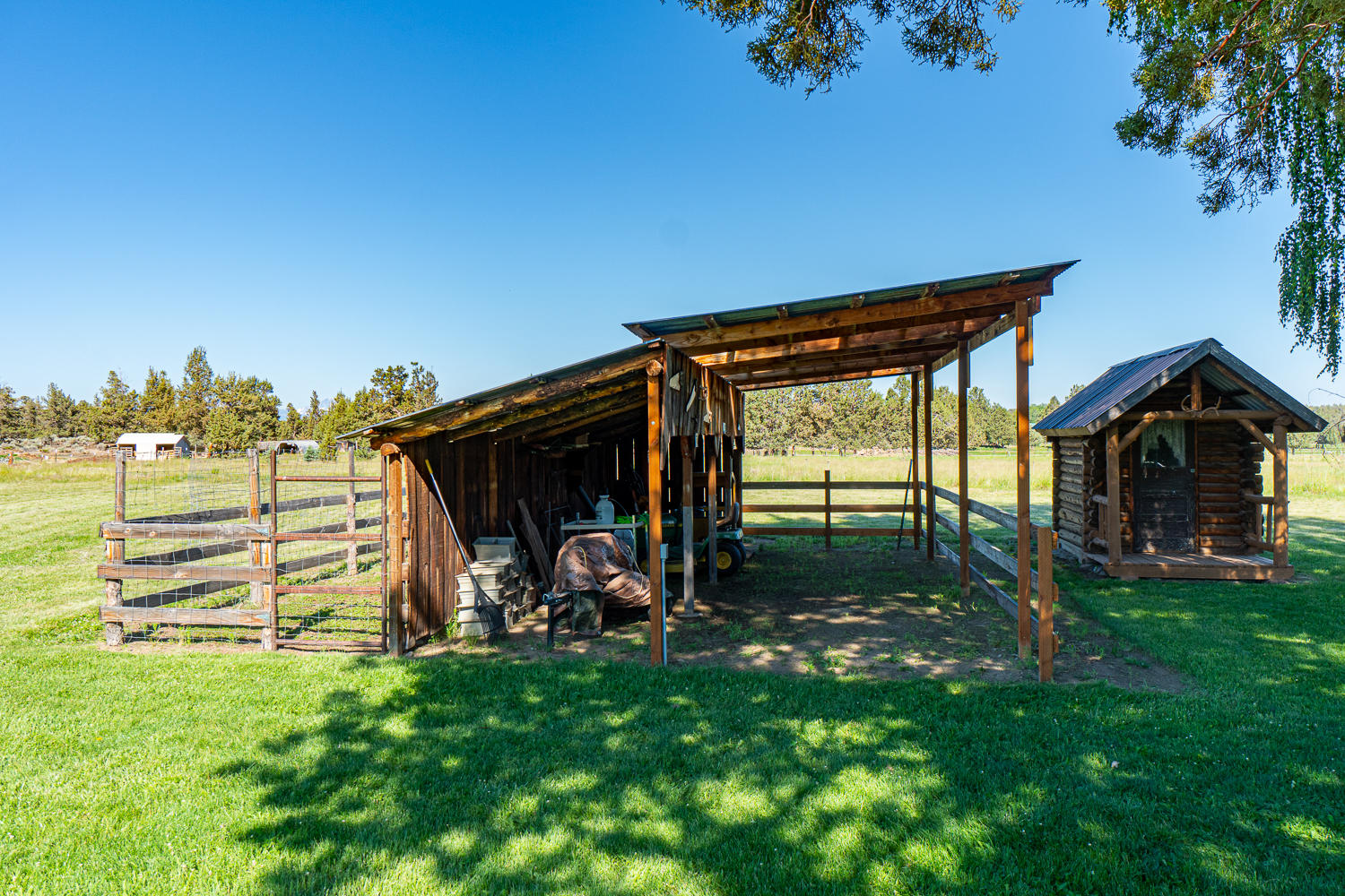 9 View Estate - Residential