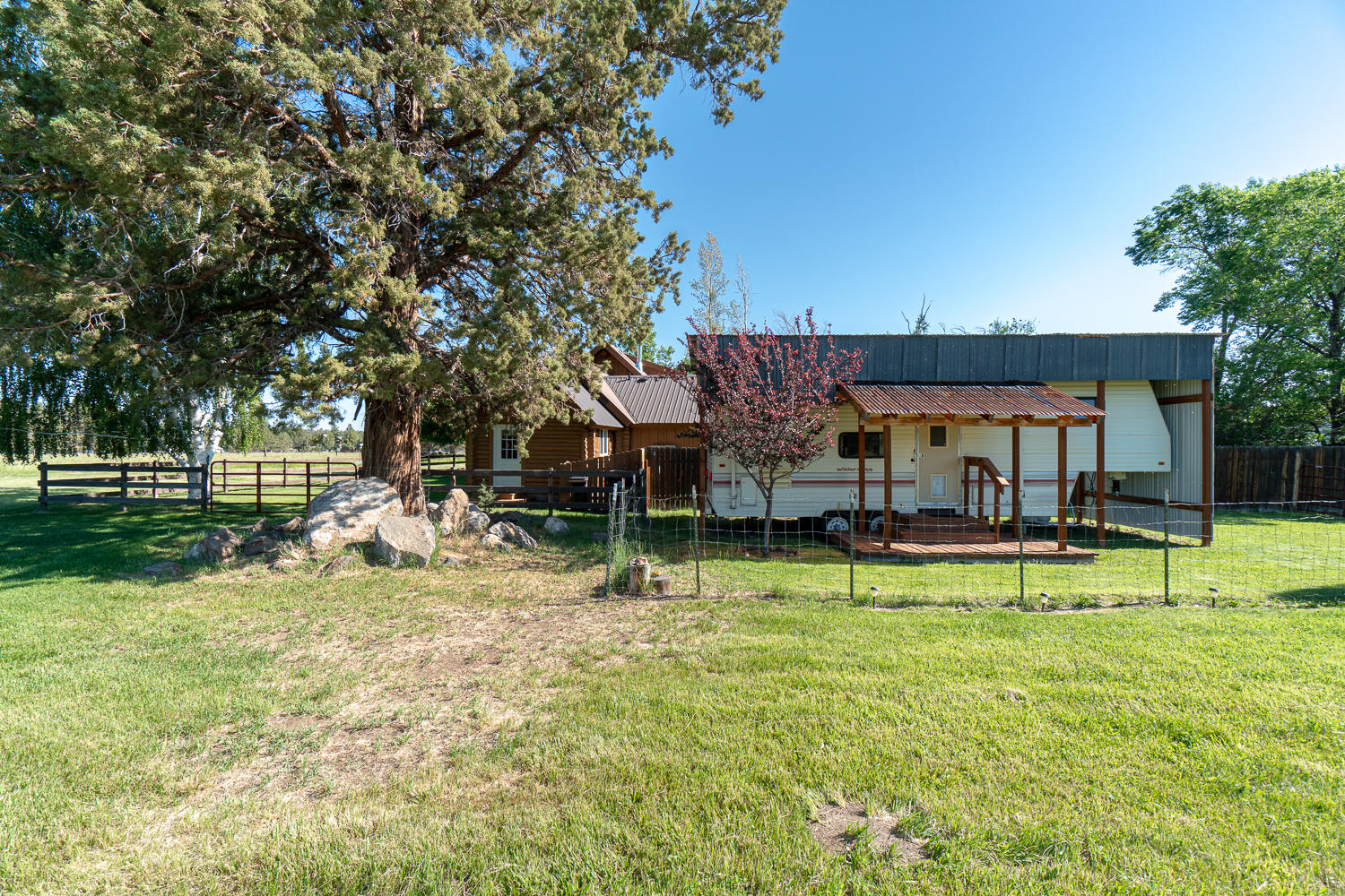 9 View Estate - Residential