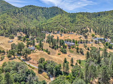 Tiny photo for 1775 Wards Creek Road, Rogue River, OR 97537 (MLS # 220217238)