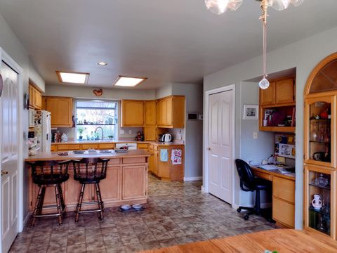 Tiny photo for 1775 Wards Creek Road, Rogue River, OR 97537 (MLS # 220217238)