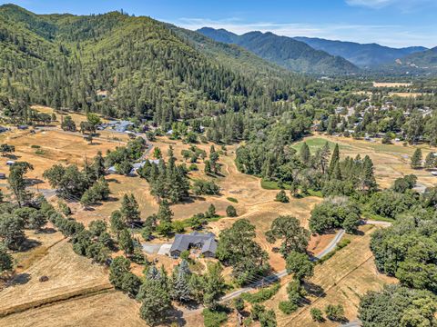 Tiny photo for 1775 Wards Creek Road, Rogue River, OR 97537 (MLS # 220217238)