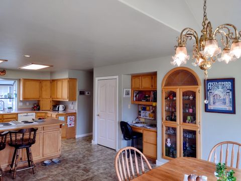 Tiny photo for 1775 Wards Creek Road, Rogue River, OR 97537 (MLS # 220217238)