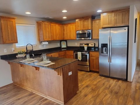 Tiny photo for 3577 Yah Way, White City, OR 97503 (MLS # 220219256)