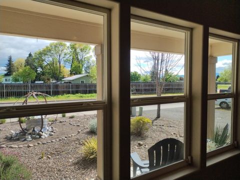 Tiny photo for 3577 Yah Way, White City, OR 97503 (MLS # 220219256)