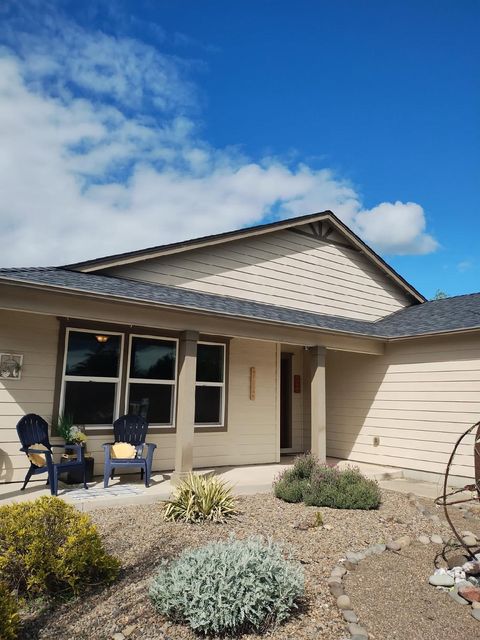 Tiny photo for 3577 Yah Way, White City, OR 97503 (MLS # 220219256)