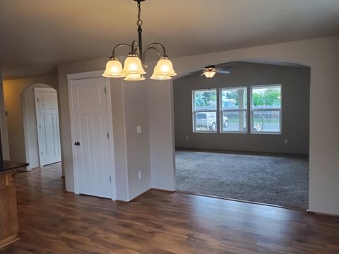 Tiny photo for 3577 Yah Way, White City, OR 97503 (MLS # 220219256)