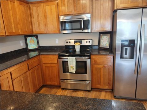 Tiny photo for 3577 Yah Way, White City, OR 97503 (MLS # 220219256)